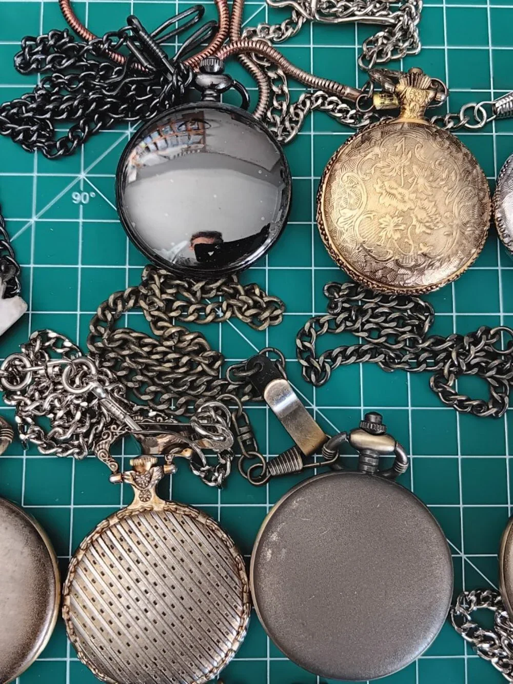 Bulk Lot of 20 Modern Quartz Pocket Watches - Folio & Unbranded (All Running)